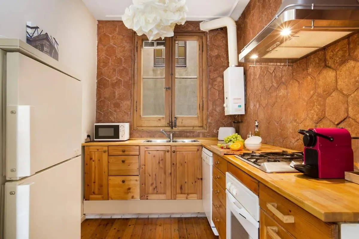 Paseo St Joan Classic 4Bd For 10 Guests Barcelona