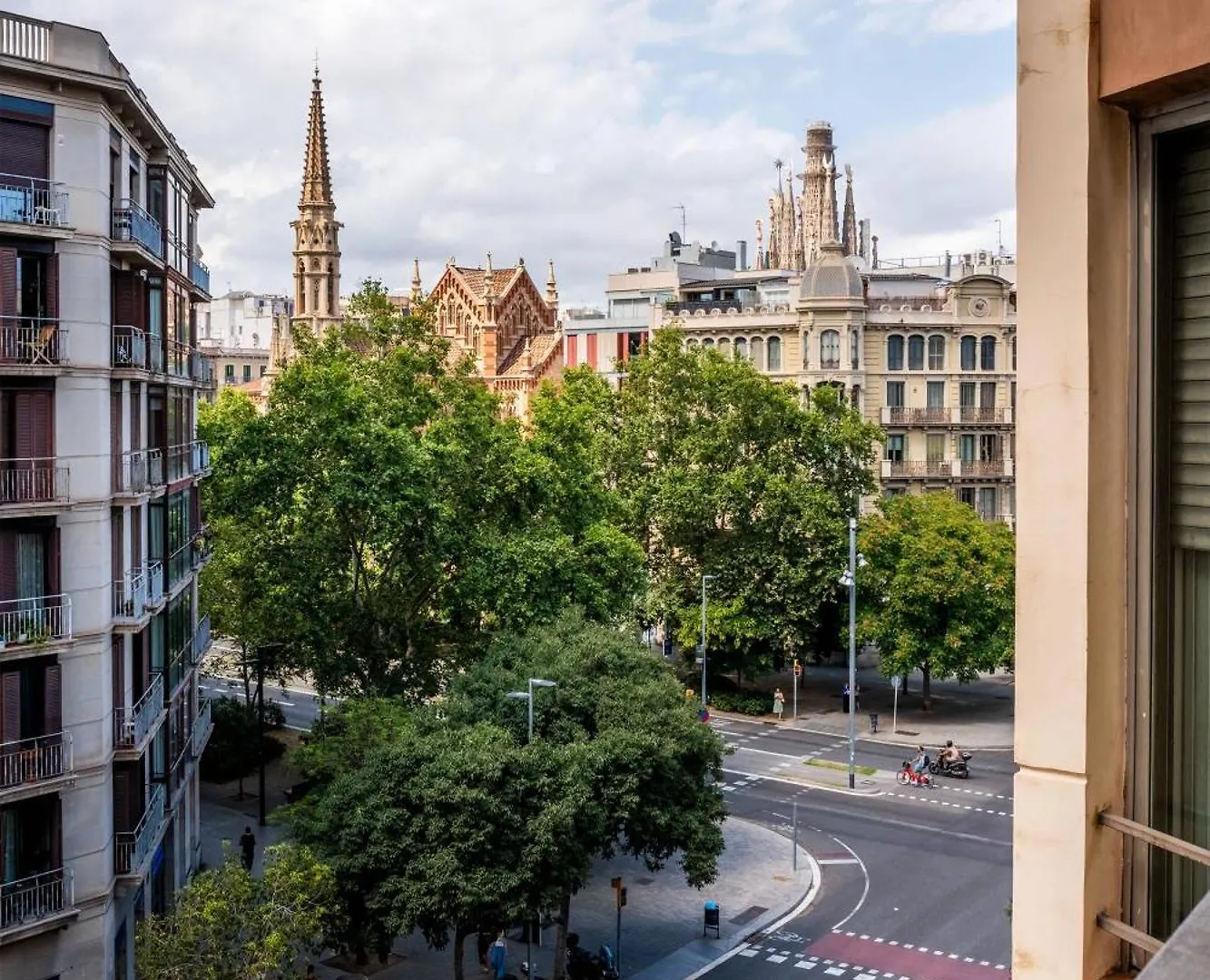 Paseo St Joan Classic 4Bd For 10 Guests Barcelona 0*,  Spanien